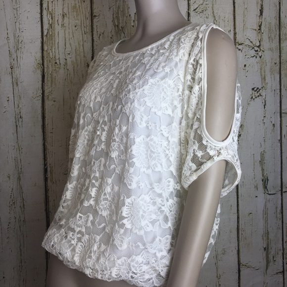 Persaya Tops - White Lace Blouse Size L . (Juniors)NWT.